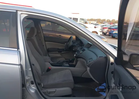 2009 Honda Accord 2.4 Lx из США, поврежденный, VIN 1HGCP26309A201346